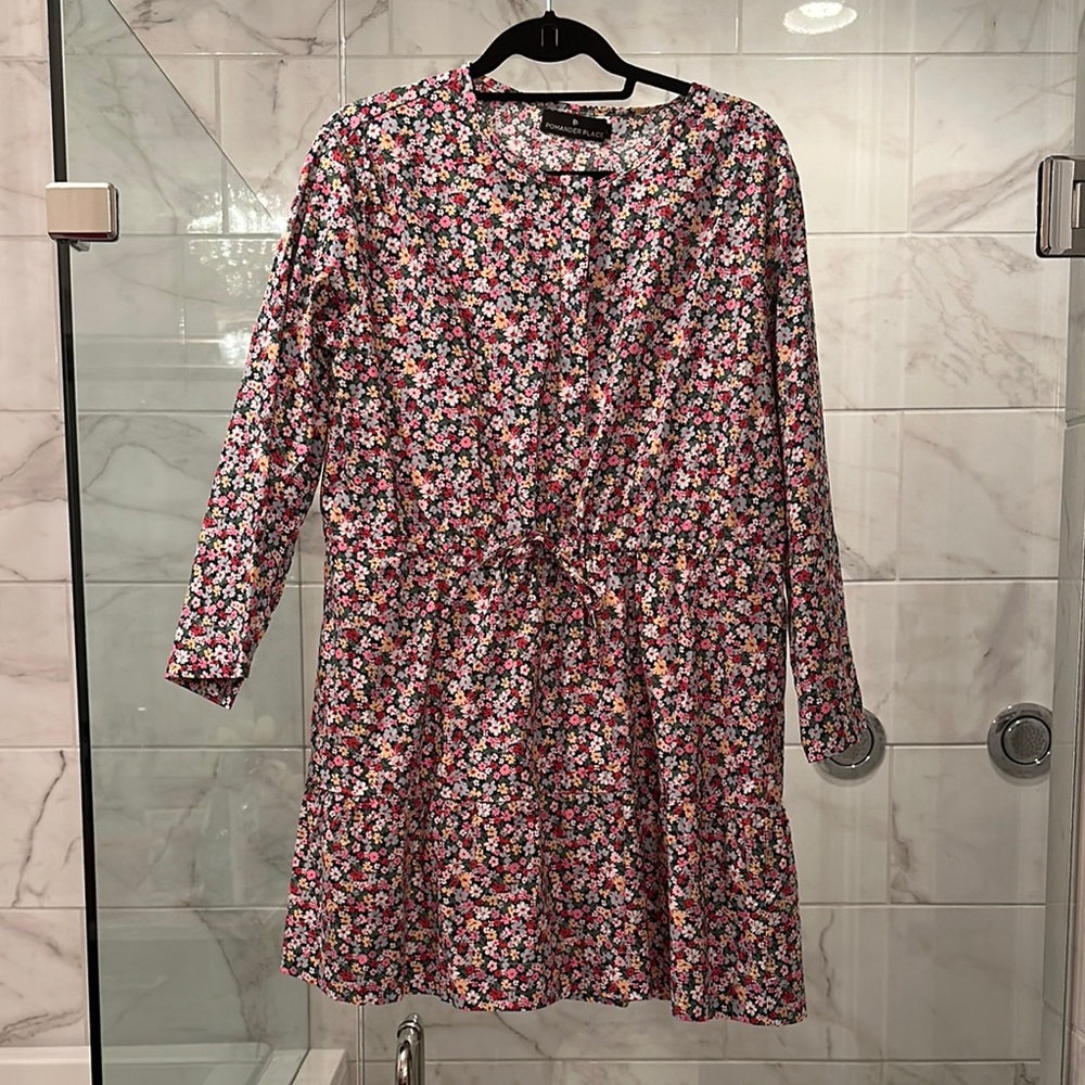 NWOT Pomander Place Lucy Multicolor Floral dress